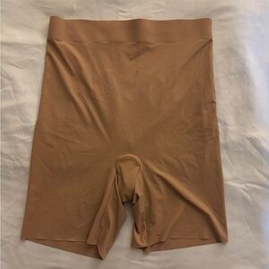 Wacoal Low Back Shapewear Shorts